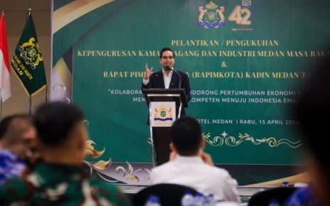 Wali Kota Medan, Rico Tri Putra Bayu Waas, hadiri pelantikan pengurus KADIN 2025–2030