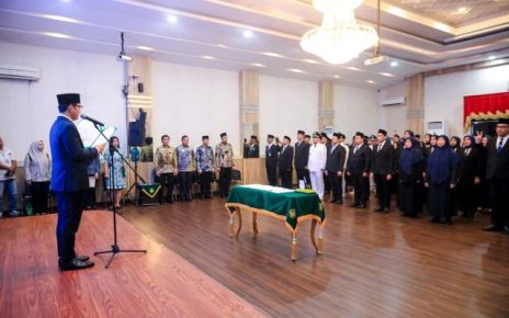 Wali Kota Medan, Rico Tri Putra Bayu Waas, lantik pejabat eselon II, III & IV Pemkot Medan