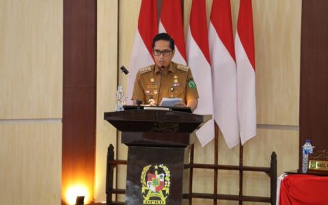 Wali Kota Medan, Rico Tri Putra Bayu Waas, sampaikan sambutan pada sidang paripurna penyampaian rekomendasi LKPj 2025