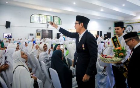 Wali Kota Medan, Rico Tri Putra Bayu Waas, tepung tawari 1.883 Calhaj Kota Medan