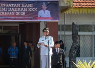 Wali Kota Tebingtinggi, Iman Irdian Saragih, pimpin upacara Hari Otda