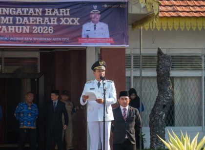 Wali Kota Tebingtinggi, Iman Irdian Saragih, pimpin upacara Hari Otda