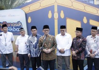 Wamen Haji & Umrah, Dahnil Azhar Simanjuntak, beri keterangan pada penutupan manasik haji akbar Bank Sumut