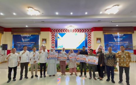 Bank Sumut serahkan KUR BERKAH secara simbolis pada Tapanui Economic 2026