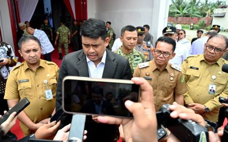 Gubernur Sumut, Bobby Nasution, beri keterangan ussai menghadiri launching 1061 KMP