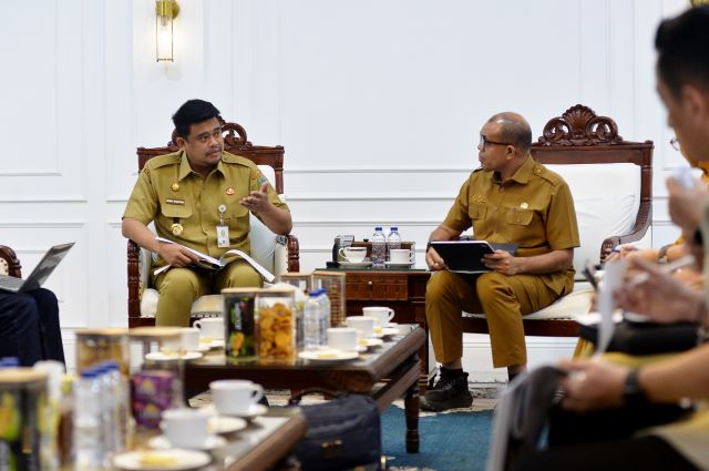 Gubernur Sumut, Bobby Nasution, pimpin Rapat pembangunan RS Internasional