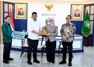 Gubernur Sumut, Bobby Nasution, terima bantuan bencana dari Wakil Gubernur Lampung