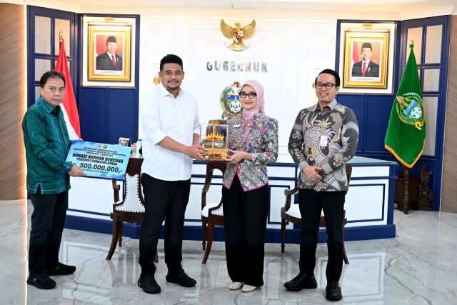 Gubernur Sumut, Bobby Nasution, terima bantuan bencana dari Wakil Gubernur Lampung
