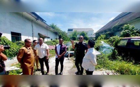 Pansus Penertiban Aset tinjau gudang