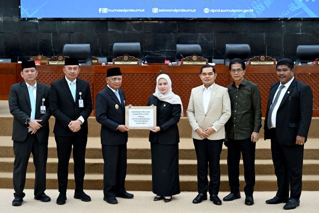 Wakil Gubernur Sumut, Surya, terima rekomendasi DPRD terkait LKPj 2025