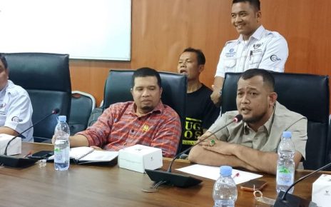 Wakil Ketua DPRD Kota Medan, Hadi Suhendra, dalam RDP dengan PUD Pasar