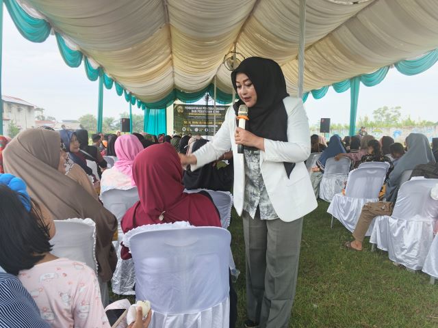 Wakil Ketua Fraksi Hanura-PKB DPRD Medan, Roma Uli Silalahi, gelar Sosper V TA 2026 di Paya Pasir 1