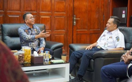 Wakil Wali Kota Medan, Zakiyuddin Harahap, berkunjung ke Kepala Divre Kereta Api