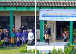 Wali Kota Medan, Rico Tri Putra Bayu Waas, pada Peringatan Hardiknas 2026