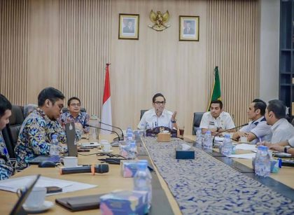 Wali Kota Medan, Rico Tri Putra Bayu Waas, pimpin pertemuan BBWS II & PT. KIM