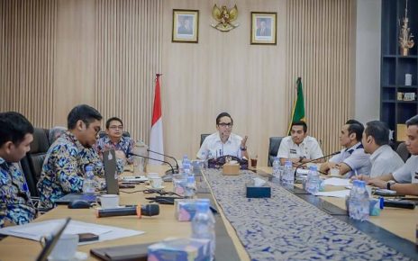 Wali Kota Medan, Rico Tri Putra Bayu Waas, pimpin pertemuan BBWS II & PT. KIM