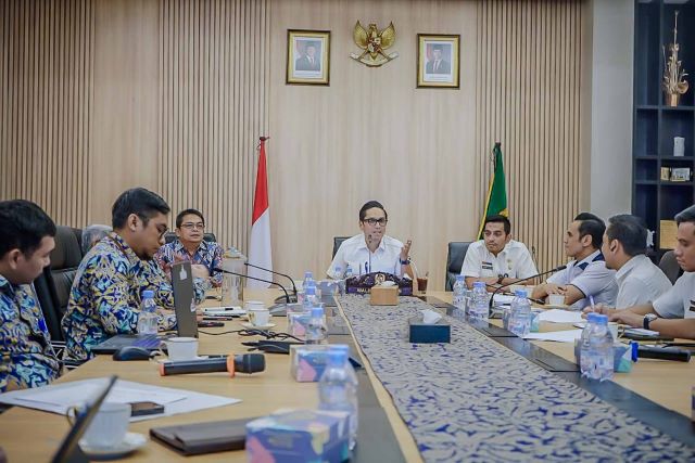 Wali Kota Medan, Rico Tri Putra Bayu Waas, pimpin pertemuan BBWS II & PT. KIM