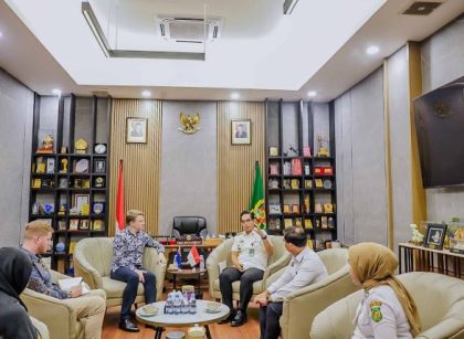 Wali Kota Medan, Rico Tri Putra Bayu Waas, terima kunjungan Dubes Australia, Rod Brazier