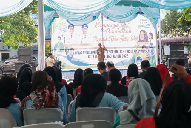 Wali Kota Tebingtinggi, Iman Irdian Saragih, buka secara resmi kampanye Gerakan Masyarakat Hidup Sehat