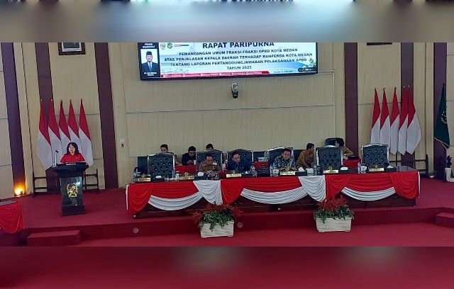 Anggota DPRD Medan Fraksi PDI Perjuangan, Lily