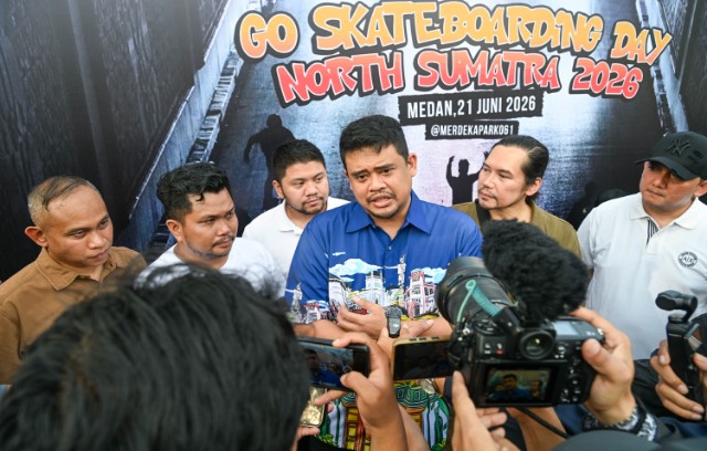 Gubernur Sumut, Bobby Nasution, beri keterangan usai saksikan skateboard di Lapangan Merdeka Medan