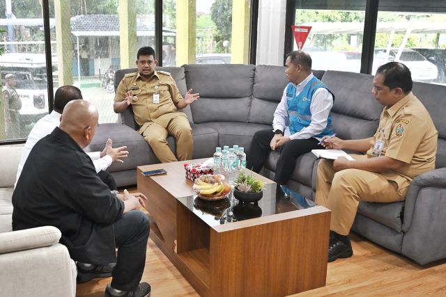Gubernur Sumut, Bobby Nasution, berkunjung ke Kantor PLN UP2B Sumbagut