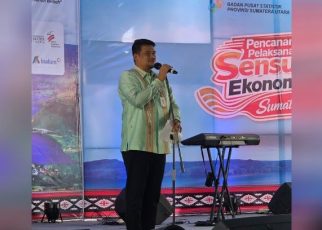 Gubernur Sumut, Bobby Nasution, pada Sensus Ekonomi di Simalungun