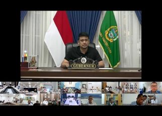 Gubernur Sumut, Bobby Nasution, pimpin rapat penyerahan DBH