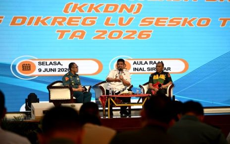 Gubernur Sumut, Bobby Nasution, terima Pasis Dikreg LV Sesko TNI