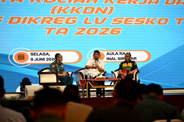 Gubernur Sumut, Bobby Nasution, terima Pasis Dikreg LV Sesko TNI
