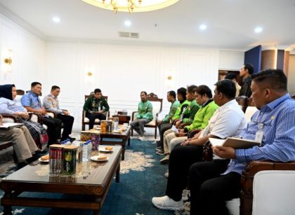 Gubernur Sumut, Bobby Nasution, terima audiensi pengemudi Ojol