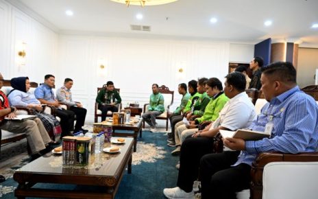 Gubernur Sumut, Bobby Nasution, terima audiensi pengemudi Ojol