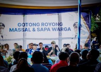Wali Kota Medan, Rico Tri Putra Bayu Waas, sapa warga di Medan Johor