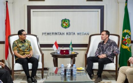 Wali Kota Medan, Rico Tri Putra Bayu Waas, terima kunjungan Dubes Finlandia