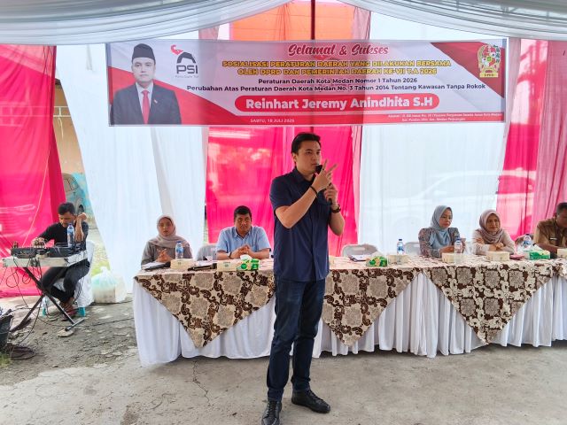 Bendahara Fraksi PSI DPRD Medan, Reinhart Jeremy Anindhita, gelar Sosper VII TA 2026 di Medan Perjuangan 1
