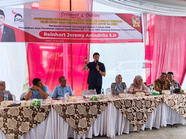 Bendahara Fraksi PSI DPRD Medan, Reinhart Jeremy Anindhita, gelar Sosper VII TA 2026 di Medan Perjuangan