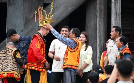Dubes Perancis kunjungi Bawomataluo Nias