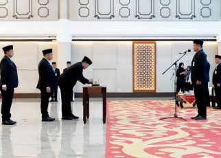 Gubernur Sumut, Bobby Nasution, lantik 8 pejabat eselon II