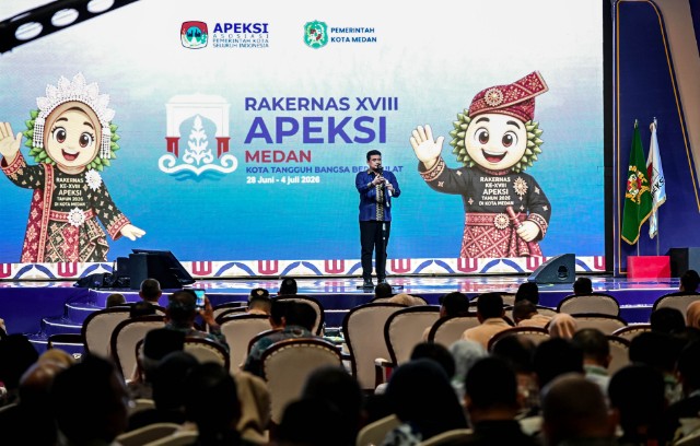 Gubernur Sumut, Bobby Nasution, pada Rakernas Apeksi