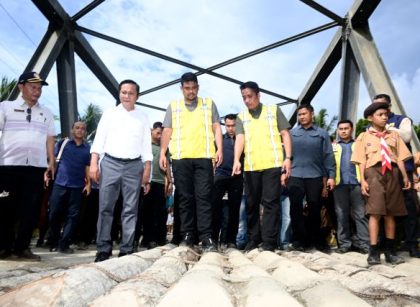 Gubernur Sumut, Bobby Nasution, tinjau jembatan Lahomi di Nias Barat