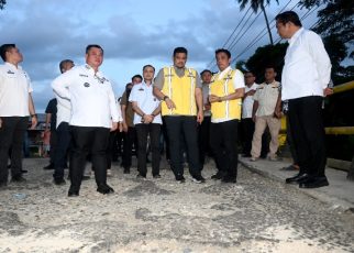 Gubernur Sumut, Bobby Nasution, tinjau jembatan Moawo di Gunungsitoli