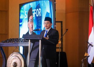 Staf Ahli Bidang Kemasyarakatan, Adlan, pada dialog Komdigi dalam rangka Rakernas APEKSI XVIII