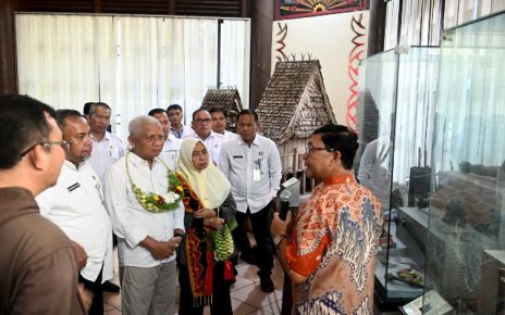 Wakil Gubernur Sumut, Surya, kunjungi Museum Nias