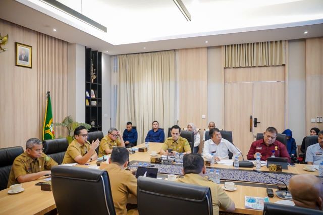 Wali Kota Medan, Rico Tri Putra Bayu Waas, Rakor bersama PUD RPH