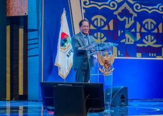 Wamenko Bidang Pangan, Hanif Faisol Nurofiq, pada Dialog Kota Tangguh dalam rangka Rakernas APEKSI XVIII di Grand City Hall Medan