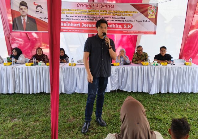 Bendahara Fraksi PSI DPRD Kota Medan, Reinhart Jeremy Anindhita, gelar Sosialisasi Perda ke VIII TA 2026 di Medan Deli 2