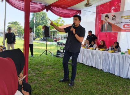 Bendahara Fraksi PSI DPRD Kota Medan, Reinhart Jeremy Anindhita, gelar Sosialisasi Perda ke VIII TA 2026 di Medan Deli