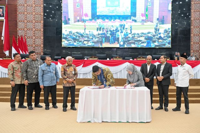 Gubernur Sumut, Bobby Nasution & Ketua DPRD Sumut tandatangani kesepakatan KUA-PPAS P-APBD 2026