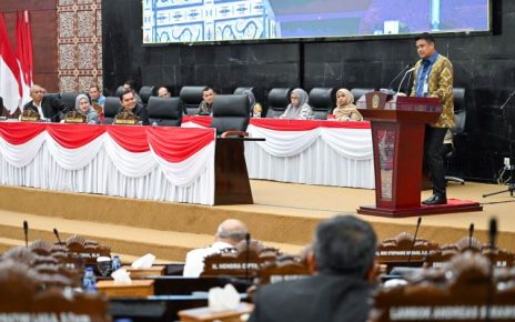 Gubernur Sumut, Bobby Nasution, beri sambutan pada paripurna penandatanganan KUA-PPAS P-APBD 2026