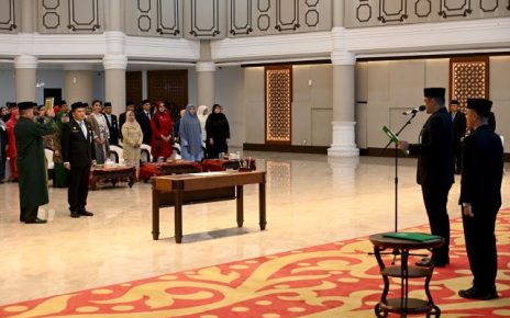 Gubernur Sumut, Bobby Nasution, lantik Timur Tumanggor jadi Pj Sekdaprov Sumut